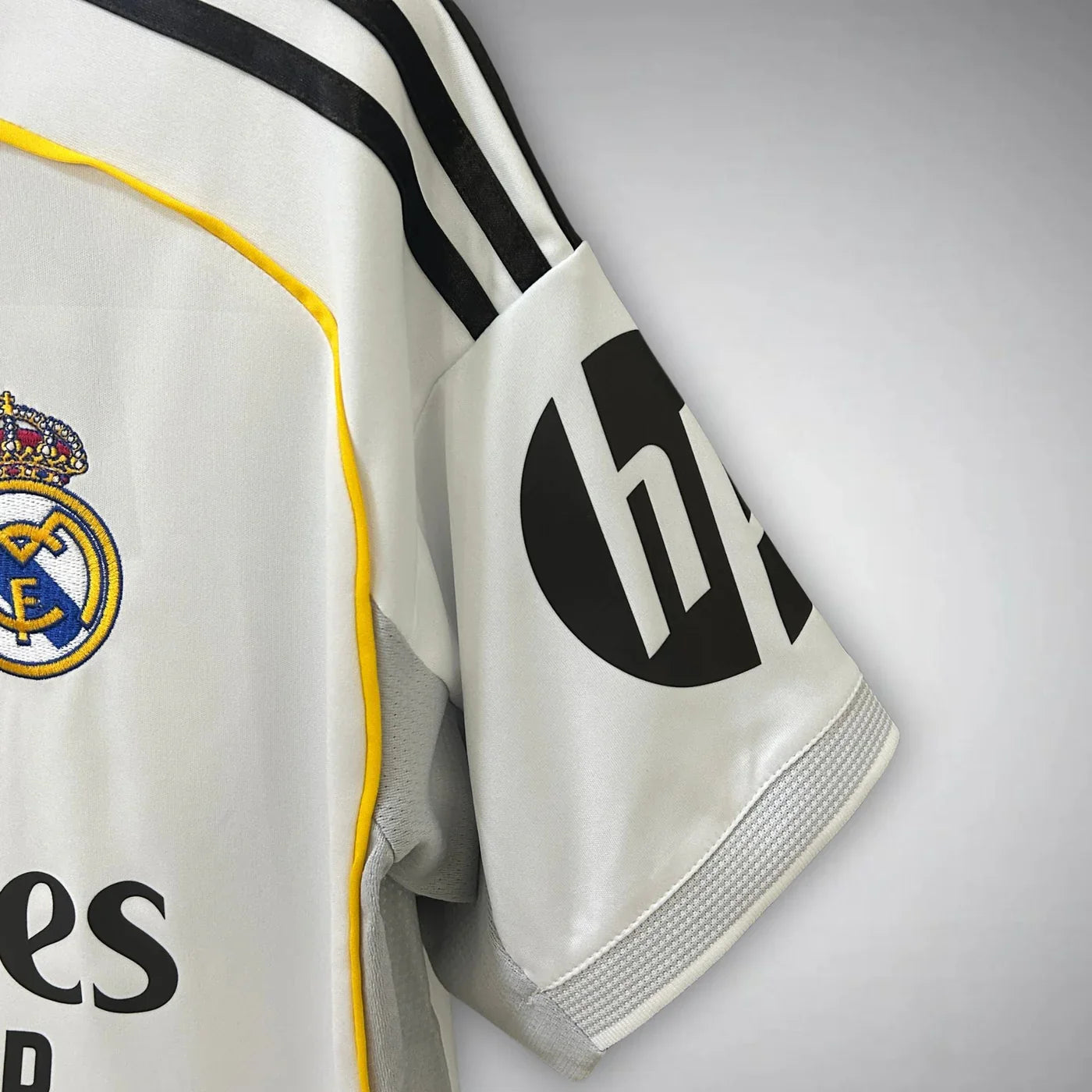 Real Madrid 25/26 Premium Home Kit