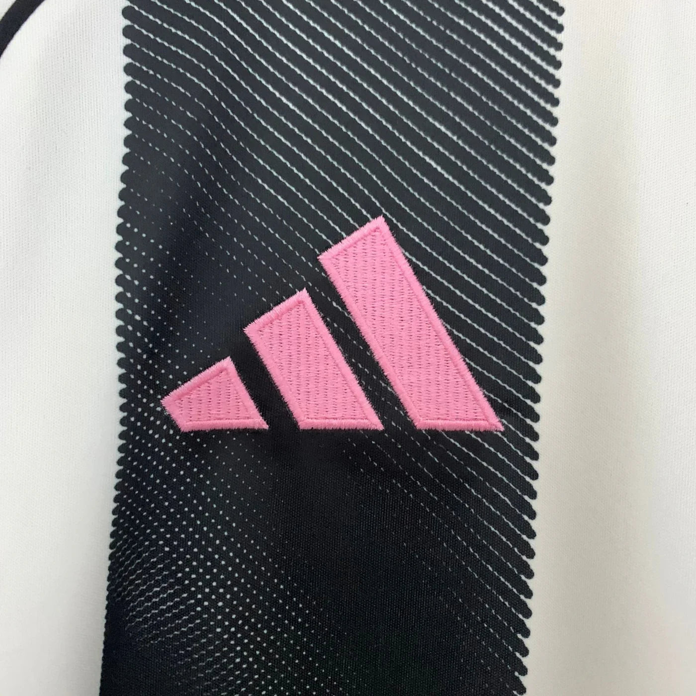 Juventus 25/26 Premium Home Kit