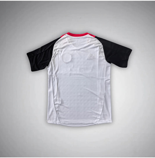 Manchester United "Tiro 24" Premium Kit