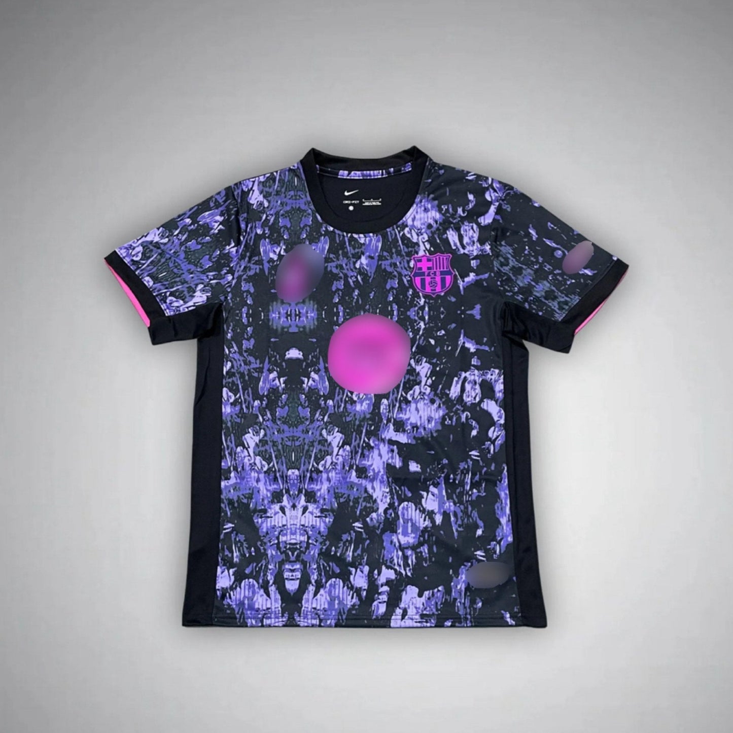 FC Barcelona "La Esencia" Premium Kit